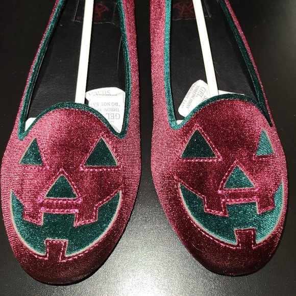 Strangecvlt Red Lydia Velvet Jack O’ Lantern Flats - Picture 7 of 13